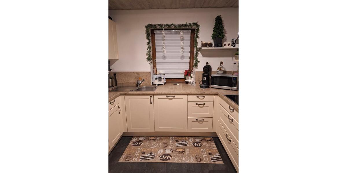 Großzügige Wohnung zu vermieten 4 zimmer