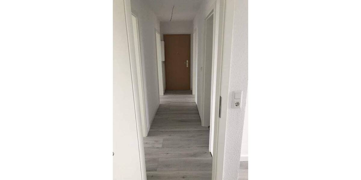 Etagenwohnung Glauchau Reinholdshain - 5 Zimmer, 105 m&sup2;, 640&euro; | Angebot:26834331