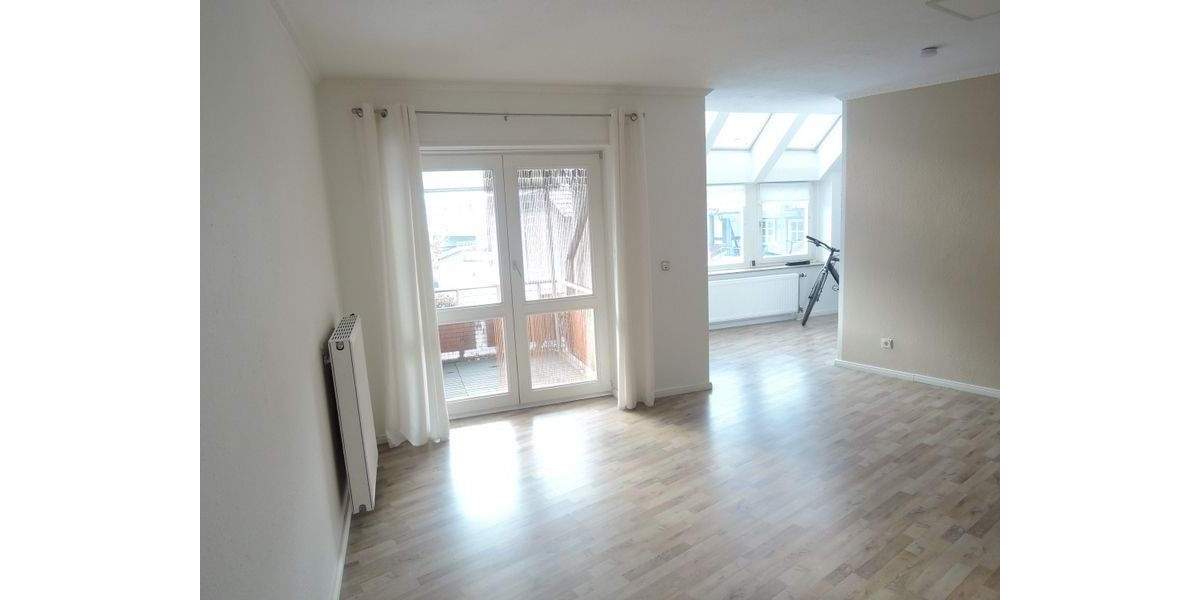 Gepflegte, helle Nichtraucher Eigentumswohnung mit Balkon und Tiefgaragenstellplatz in ruhiger Innenstadtlage 3 zimmer