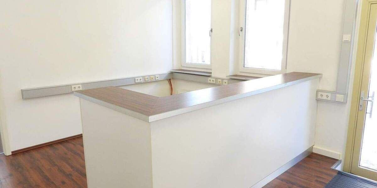 Gewerbeobjekt Nürnberg St Peter - 4 Zimmer, 100 m&sup2;, 890&euro; | Angebot:25915935