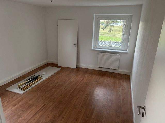 Etagenwohnung Lindenau - 3 Zimmer, 64 m&sup2;, 490&euro; | Angebot:25898616