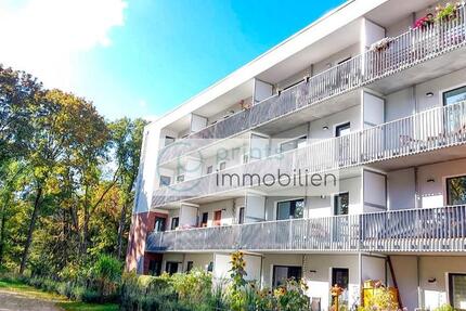 HOCHWERTIGER NEUBAU MIT SÜDTERRASSE++ AUFZUG UND CARPORT++PARKETTBÖDEN++ EINBAUKÜCHE