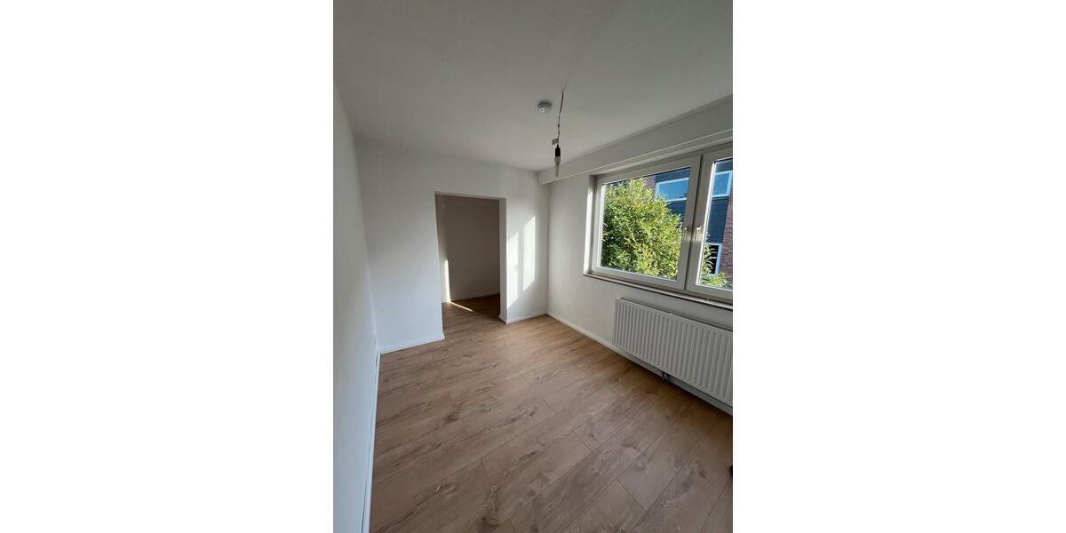 Einfamilienhaus Nienburg (Weser) - 7 Zimmer, 180 m&sup2;, 1.600&euro; | Angebot:26665675