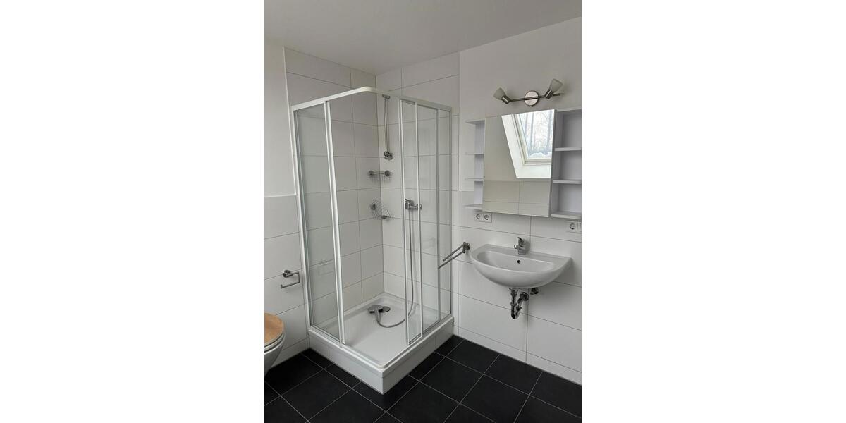 Dachgeschoßwohnung Roth - 2 Zimmer, 65 m&sup2;, 625&euro; | Angebot:24763475