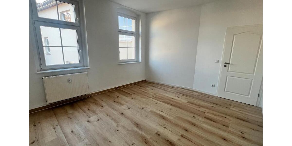 Etagenwohnung Döbeln - 2 Zimmer, 57 m&sup2;, 325&euro; | Angebot:25974091