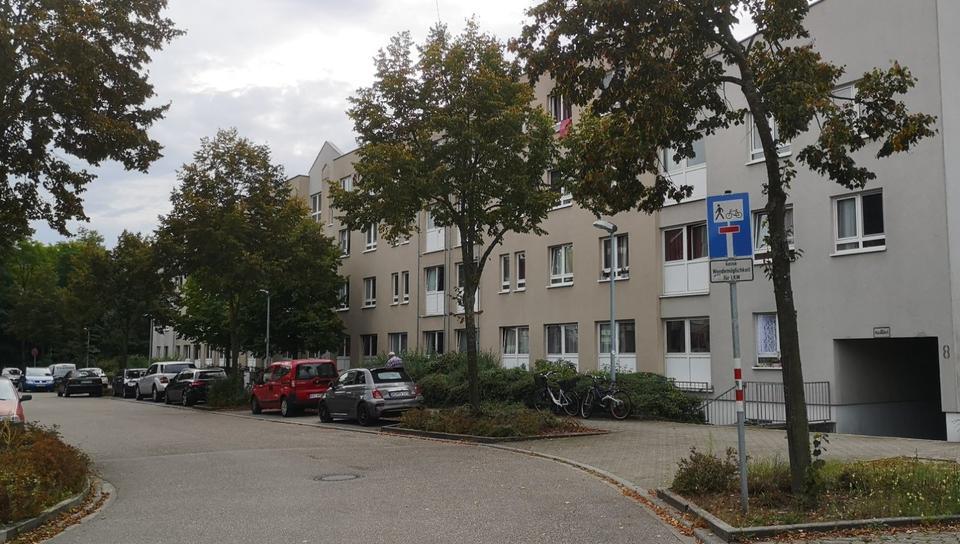 1-Zimmer-Wohnung renoviert und möbliert in 76149 Karlsruhe