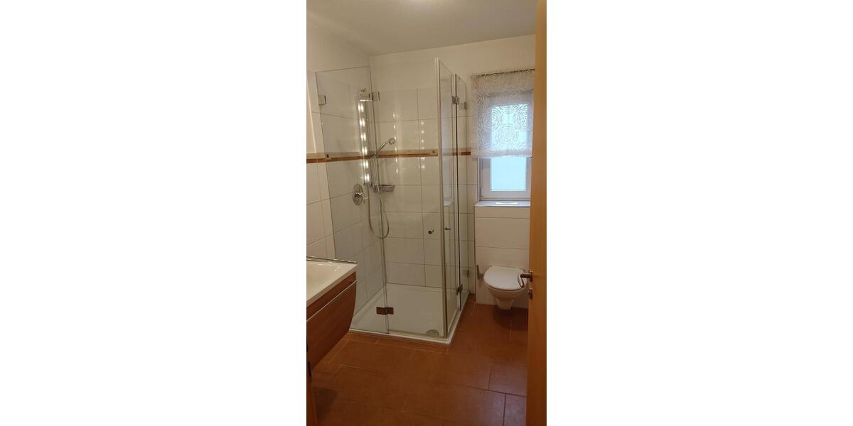 Einfamilienhaus Dreieich - 7 Zimmer, 330 m&sup2;, 3.900&euro; | Angebot:25099078