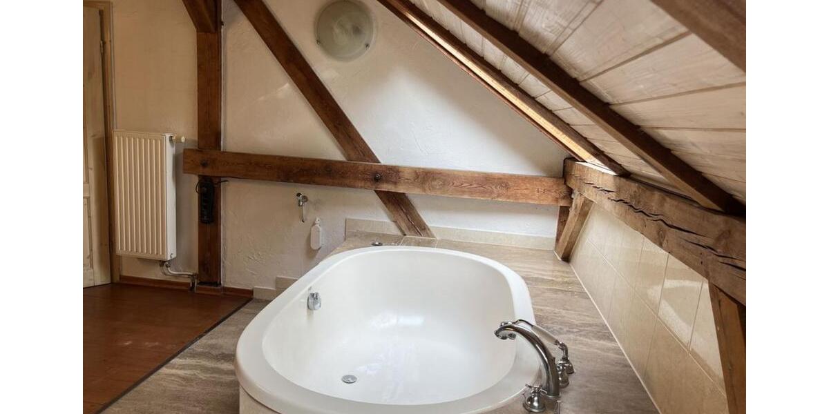 Dachgeschoßwohnung Ludwigsfelde - 3.5 Zimmer, 120 m&sup2;, 1.179&euro; | Angebot:25232695