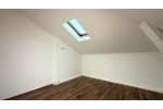 Zentral gelegene 3-Zimmer Wohnung im Dachgeschoss mit Einbauküche - Dachgeschoßwohnung Mittweida Rößgen | Angebot:27207669