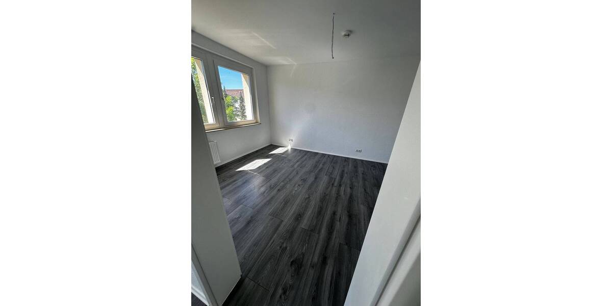 Etagenwohnung Weißenfels Uichteritz - 1 Zimmer, 47 m&sup2;, 270&euro; | Angebot:26763563
