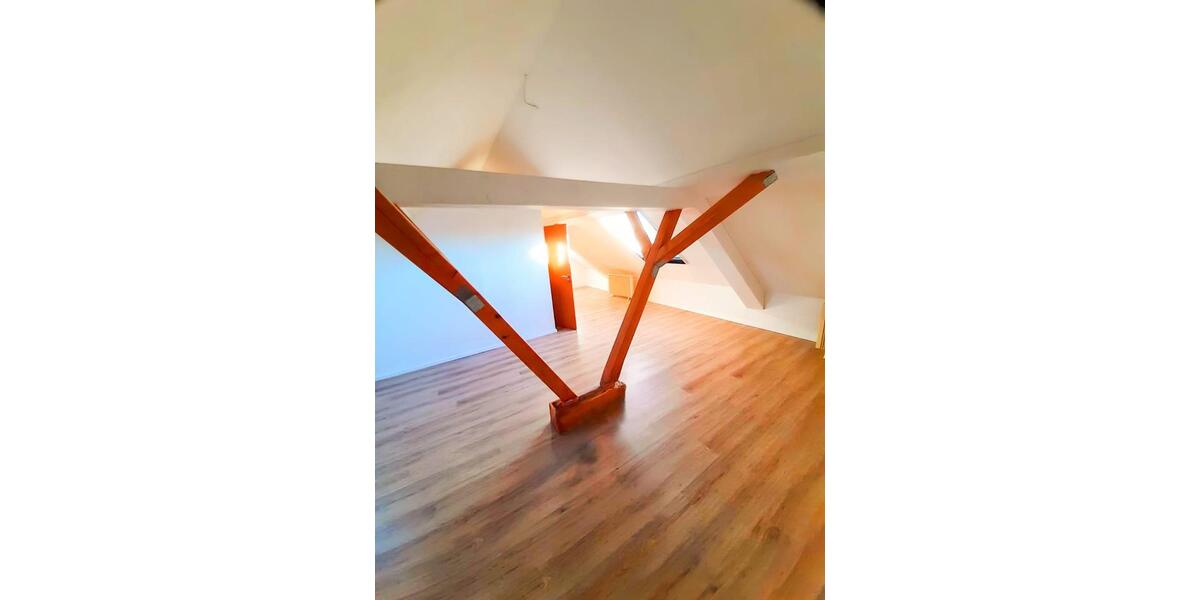 Maisonettenwohnung Burg Stargard - 4 Zimmer, 105 m&sup2;, 785&euro; | Angebot:24802628