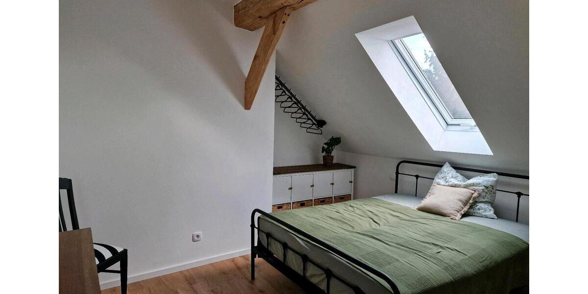 Dachgeschoßwohnung Schortens - 2 Zimmer, 65 m&sup2;, 700&euro; | Angebot:25926985