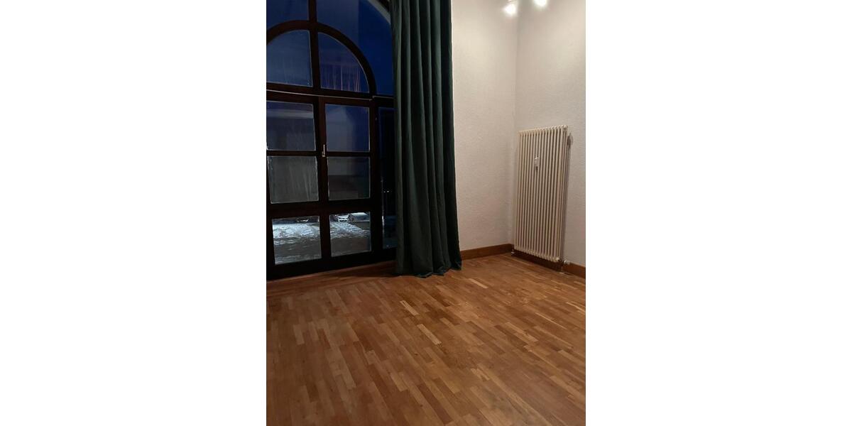 Hübsche Wohnung mit Galerie in Steinach zu vermieten 1 zimmer