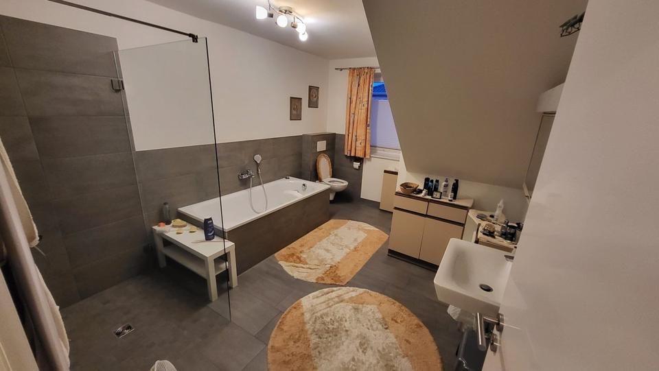 Etagenwohnung Dahlenburg - 5 Zimmer, 130 m&sup2;, 1.450&euro; | Angebot:25128220