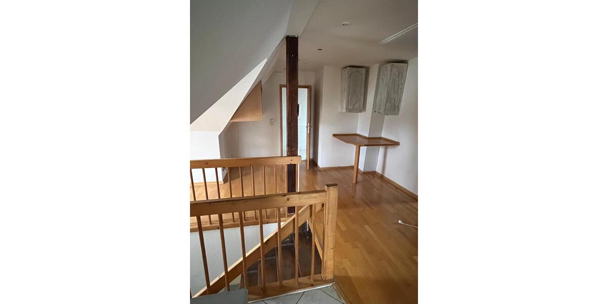 Dachgeschoßwohnung Hameln Kernstadt - 2 Zimmer, 50 m&sup2;, 500&euro; | Angebot:25052300