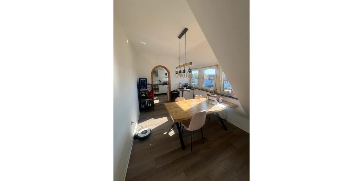 Dachgeschoßwohnung Hessisch Oldendorf - 3.5 Zimmer, 86 m&sup2;, 850&euro; | Angebot:26355843