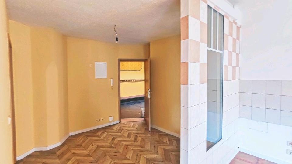 Dachgeschoßwohnung Halle (Saale) Damaschkestraße - 2 Zimmer, 70 m&sup2;, 650&euro; | Angebot:26657873
