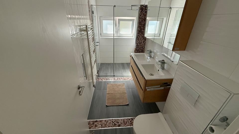 Wohnen auf Zeit Sarstedt - 4 Zimmer, 140 m&sup2;, 174&euro; | Angebot:21047571