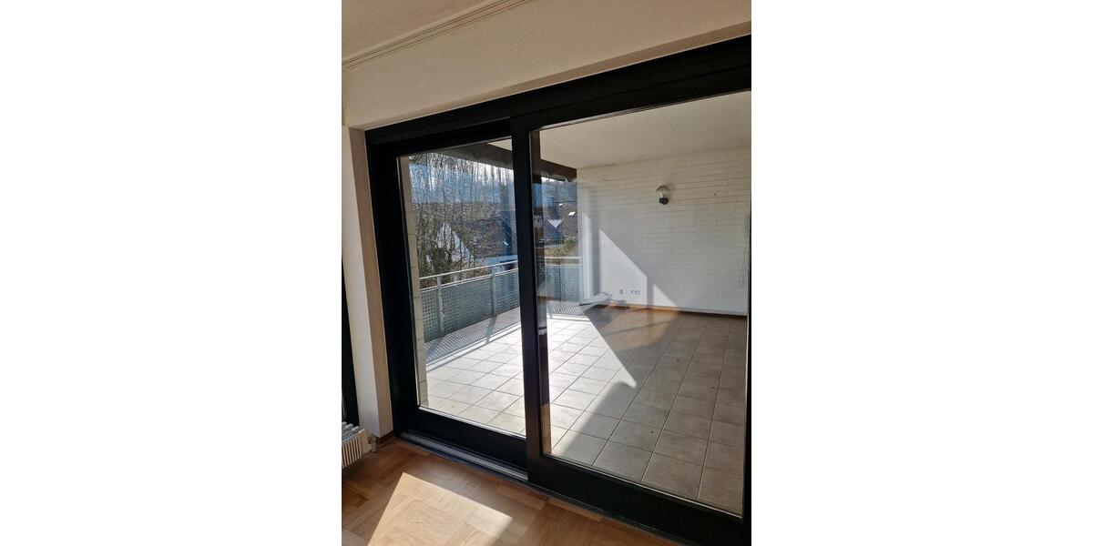 Wohnen auf Zeit Overath - 8 Zimmer, 215 m&sup2;, 1.750&euro; | Angebot:25449547