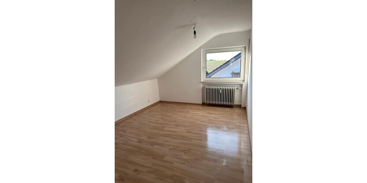 Dachgeschoßwohnung Fulda Kohlhaus - 3 Zimmer, 75 m&sup2;, 650&euro; | Angebot:24785763