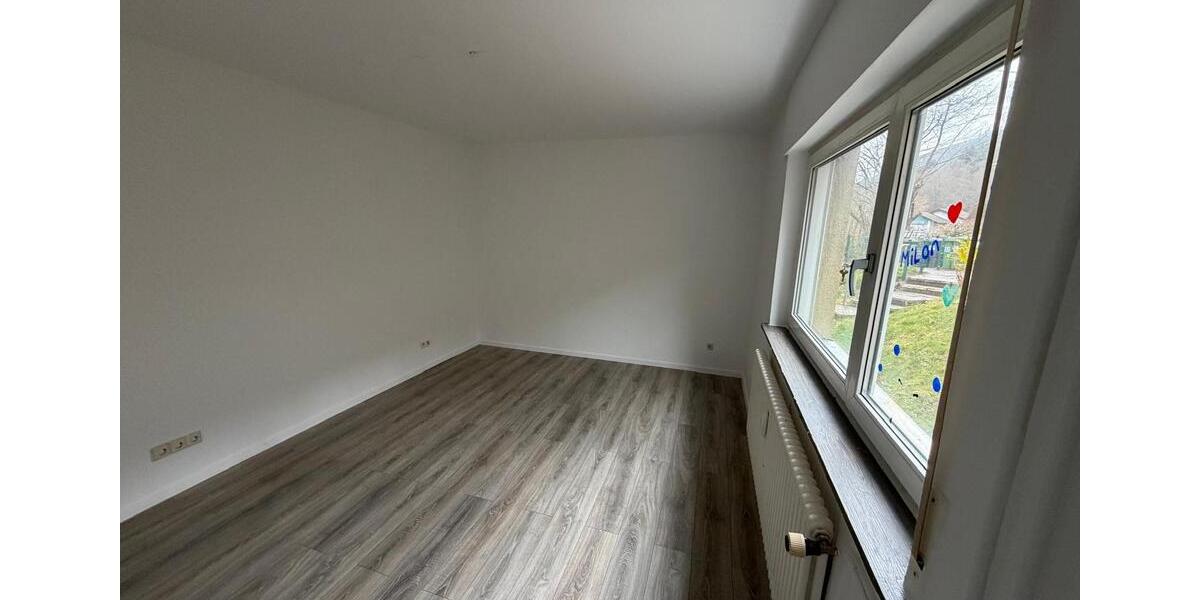 Etagenwohnung Bad Wildbad - 3 Zimmer, 75 m&sup2;, 900&euro; | Angebot:26024496