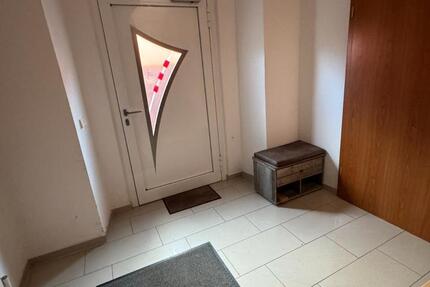 Wohnung Droyßig - 2 Zimmer, 60 m&sup2;, 368&euro; | Angebot:26001817