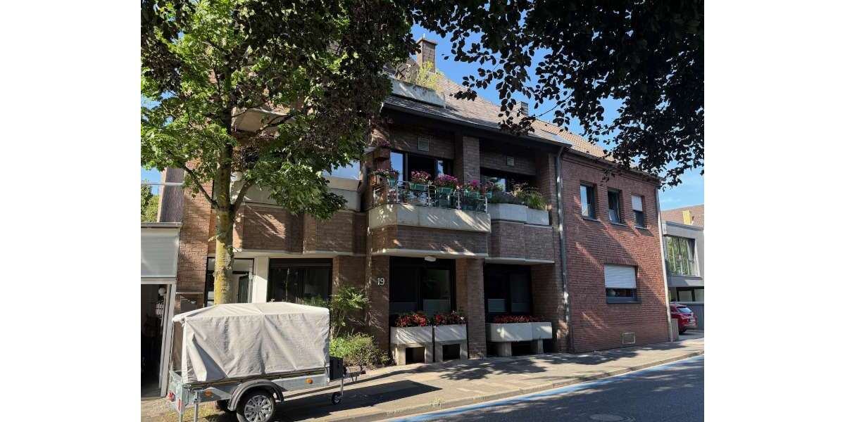 Etagenwohnung Grevenbroich Stadtmitte - 2 Zimmer, 84 m&sup2;, 745&euro; | Angebot:26992668