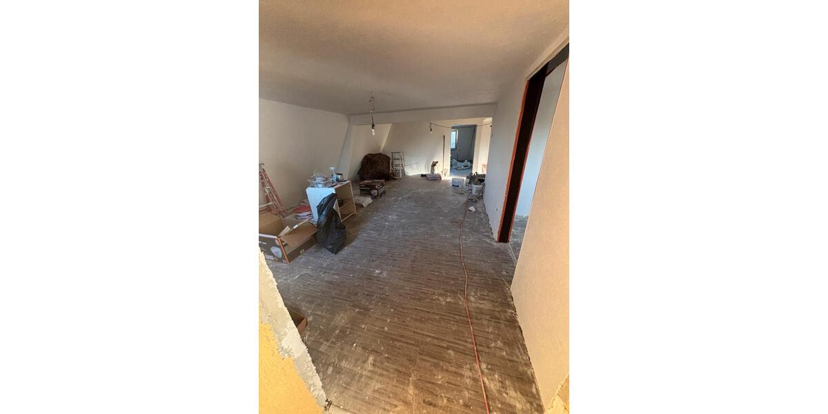 Dachgeschoßwohnung Peterswald-Löffelscheid Löffelscheid - 4 Zimmer, 105 m&sup2;, 820&euro; | Angebot:25328967