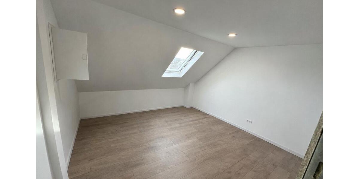 Dachgeschoßwohnung Osnabrück Nahne - 3 Zimmer, 75 m&sup2;, 1.000&euro; | Angebot:24963101