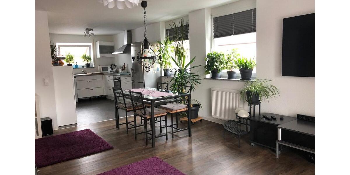 Etagenwohnung Esslingen am Neckar Pliensauvorstadt - 4 Zimmer, 100 m&sup2;, 1.100&euro; | Angebot:25305621