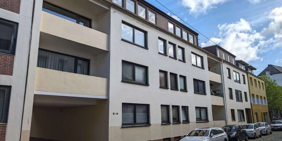 Etagenwohnung Bremerhaven - 3 Zimmer, 95 m&sup2;, 720&euro; | Angebot:26100455