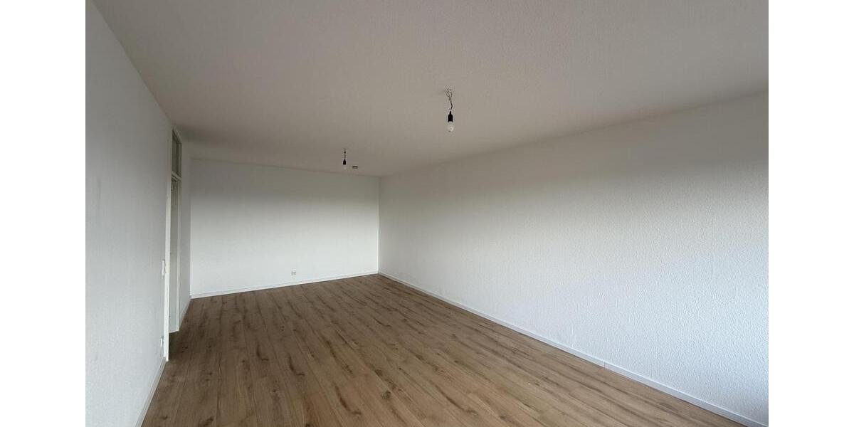 Dachgeschoßwohnung Mainz Finthen - 3 Zimmer, 96 m&sup2;, 1.400&euro; | Angebot:25903574