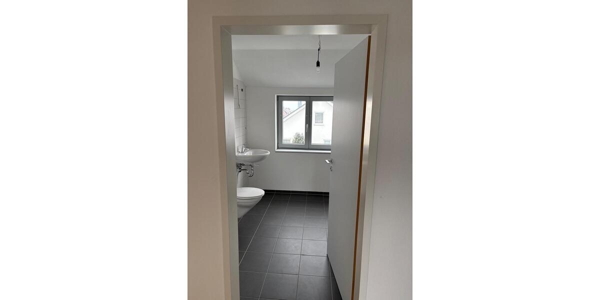 Dachgeschoßwohnung Trossingen - 2 Zimmer, 45 m&sup2;, 800&euro; | Angebot:25960846