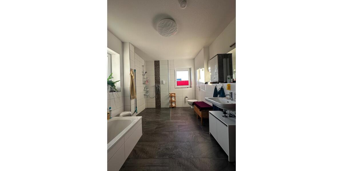 Wunderschöne Wohnung nah zur Innenstadt! 3 zimmer