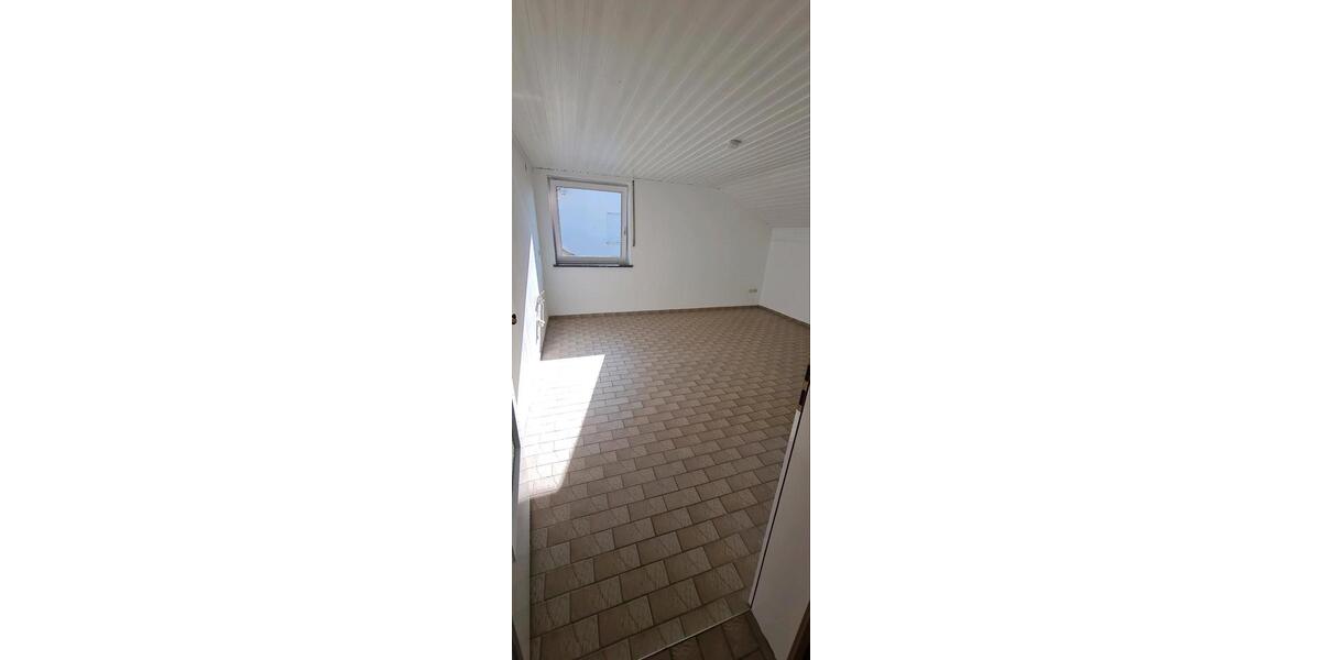 Dachgeschoßwohnung Dorfen - 2 Zimmer, 70 m&sup2;, 1.200&euro; | Angebot:26032308