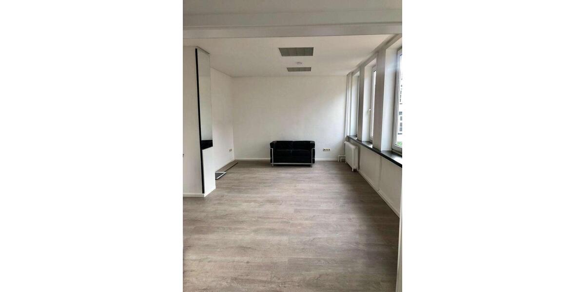 Etagenwohnung Uelzen - 4 Zimmer, 140 m&sup2;, 950&euro; | Angebot:25616081