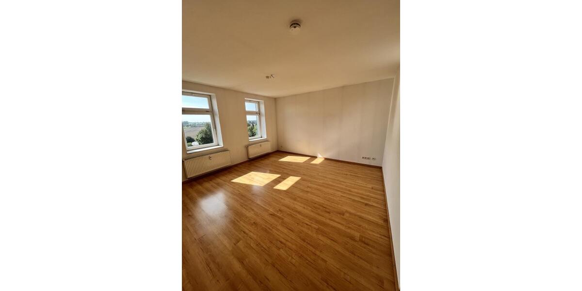 Etagenwohnung Mittweida - 3 Zimmer, 75 m&sup2;, 520&euro; | Angebot:25319793