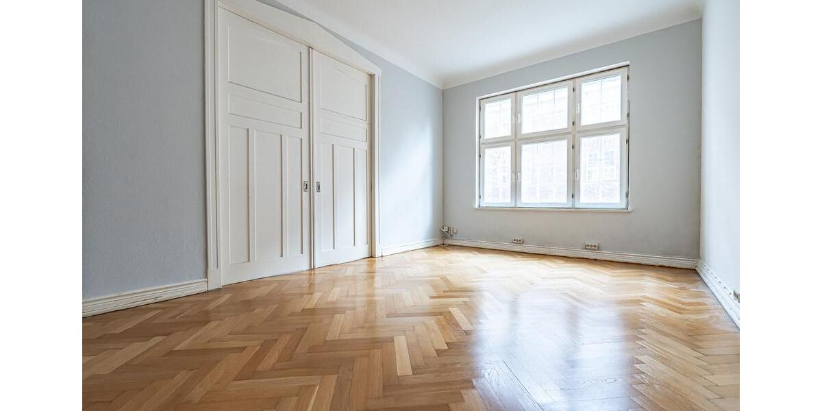 Etagenwohnung Flensburg - 5 Zimmer, 142 m&sup2;, 1.600&euro; | Angebot:26232948