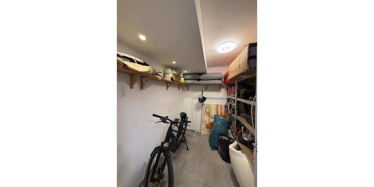 Etagenwohnung Baunatal - 2 Zimmer, 76 m&sup2;, 1.000&euro; | Angebot:25975090