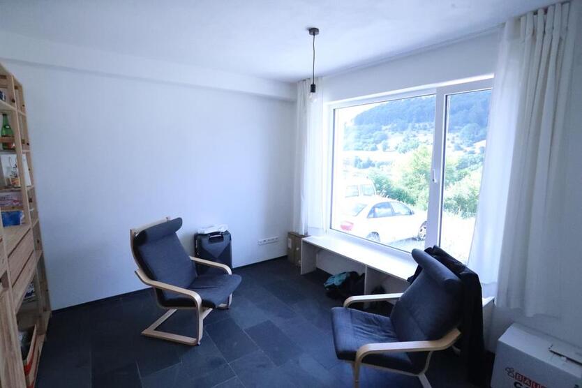 Ruhige, sonnige und möblierte Wohnung