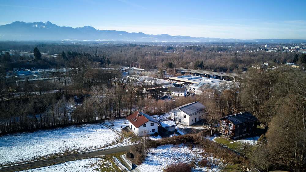 Einfamilienhaus Stephanskirchen - 4.5 Zimmer, 156 m&sup2;, 2.600&euro; | Angebot:24862184