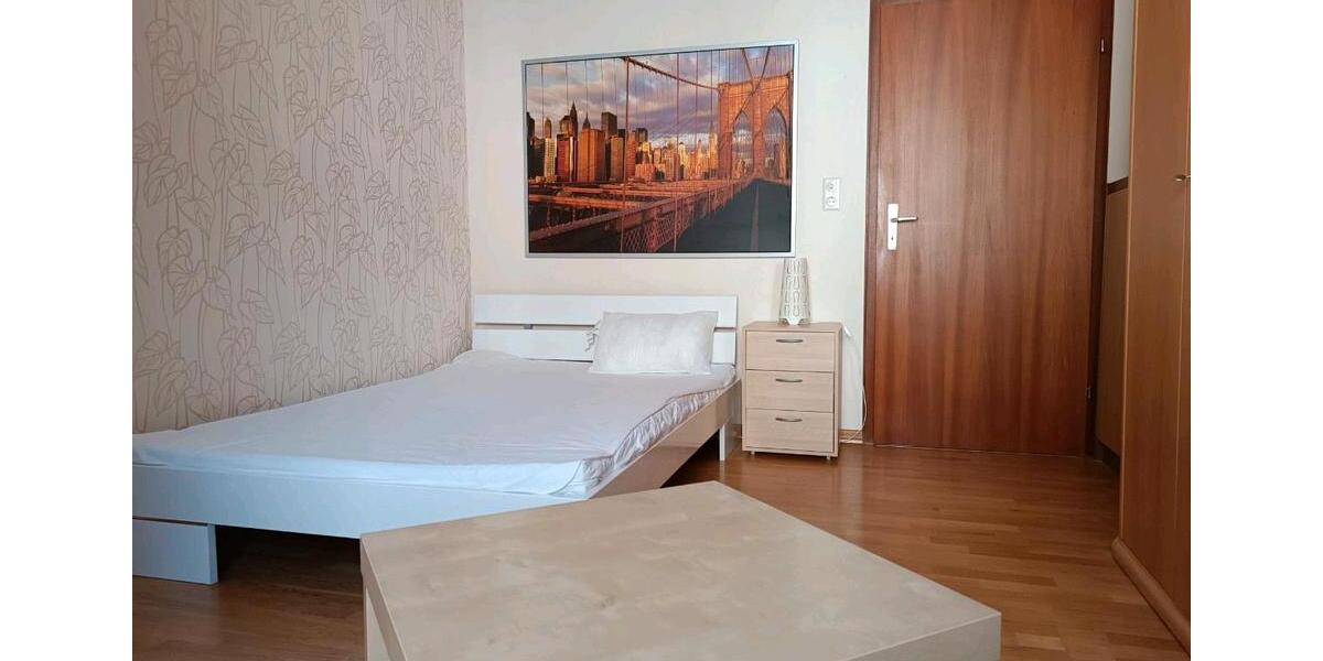 Zimmer in 2er WG Nähe FHöV Innenstadt Alleestraße, 1. OG 2 zimmer