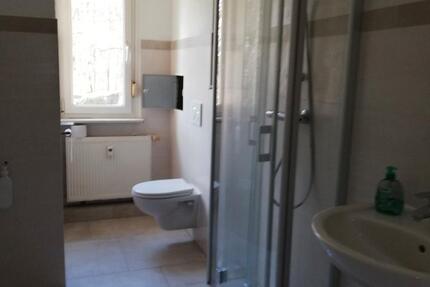 Wohnung Schmölln - 4 Zimmer, 67 m&sup2;, 380&euro; | Angebot:26085941