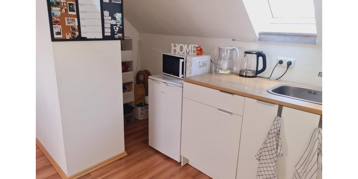 Dachgeschoßwohnung Schwandorf - 1 Zimmer, 50 m&sup2;, 400&euro; | Angebot:25959676