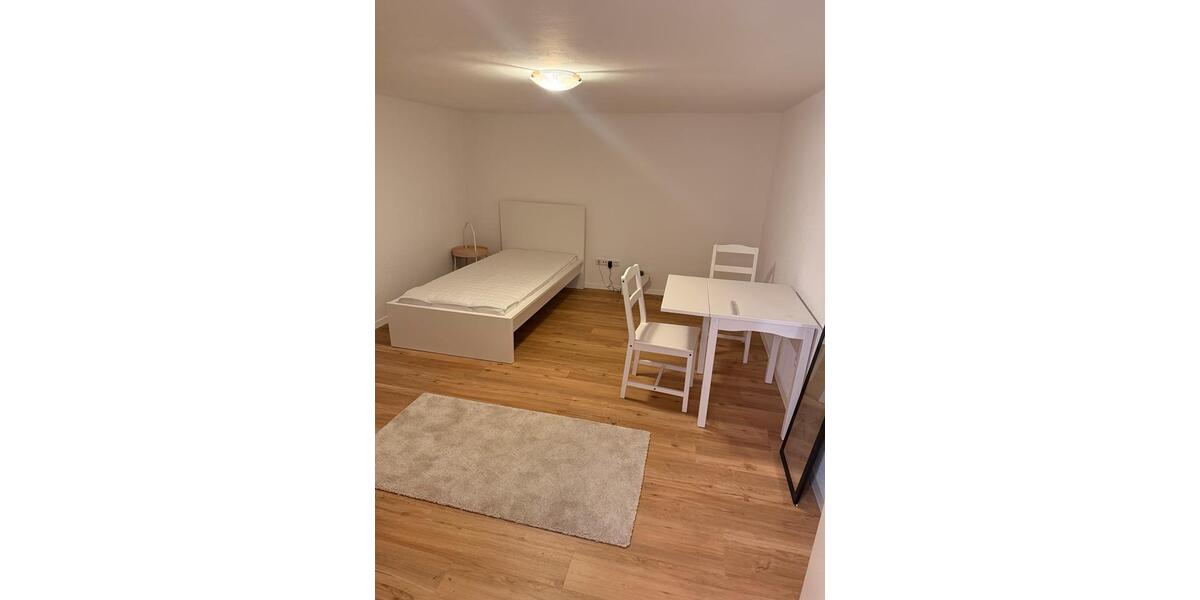 Wohnen auf Zeit Rosenheim Innenstadt - 3 Zimmer, 16 m&sup2;, 700&euro; | Angebot:26035111