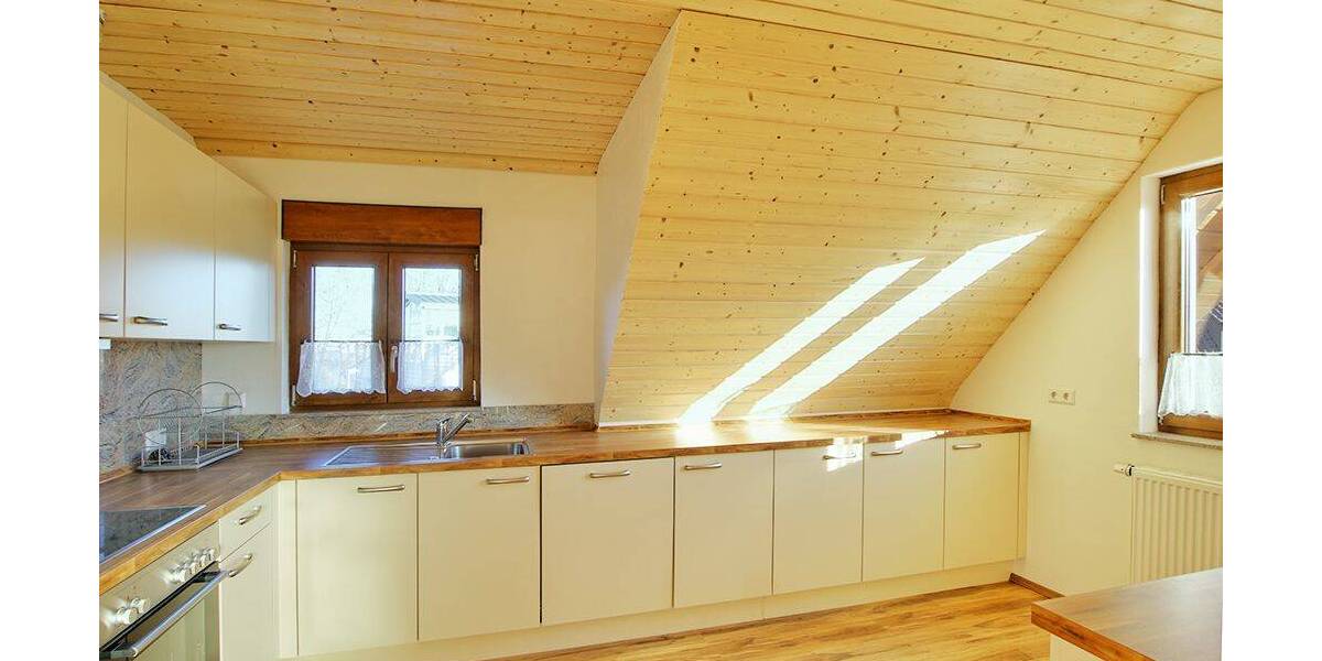 Etagenwohnung Calw Altburg - 3 Zimmer, 108 m&sup2;, 1.100&euro; | Angebot:26092605