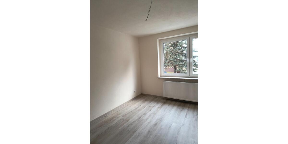 Erdgeschoßwohnung Bad Elster - 2 Zimmer, 60 m&sup2;, 480&euro; | Angebot:24653937