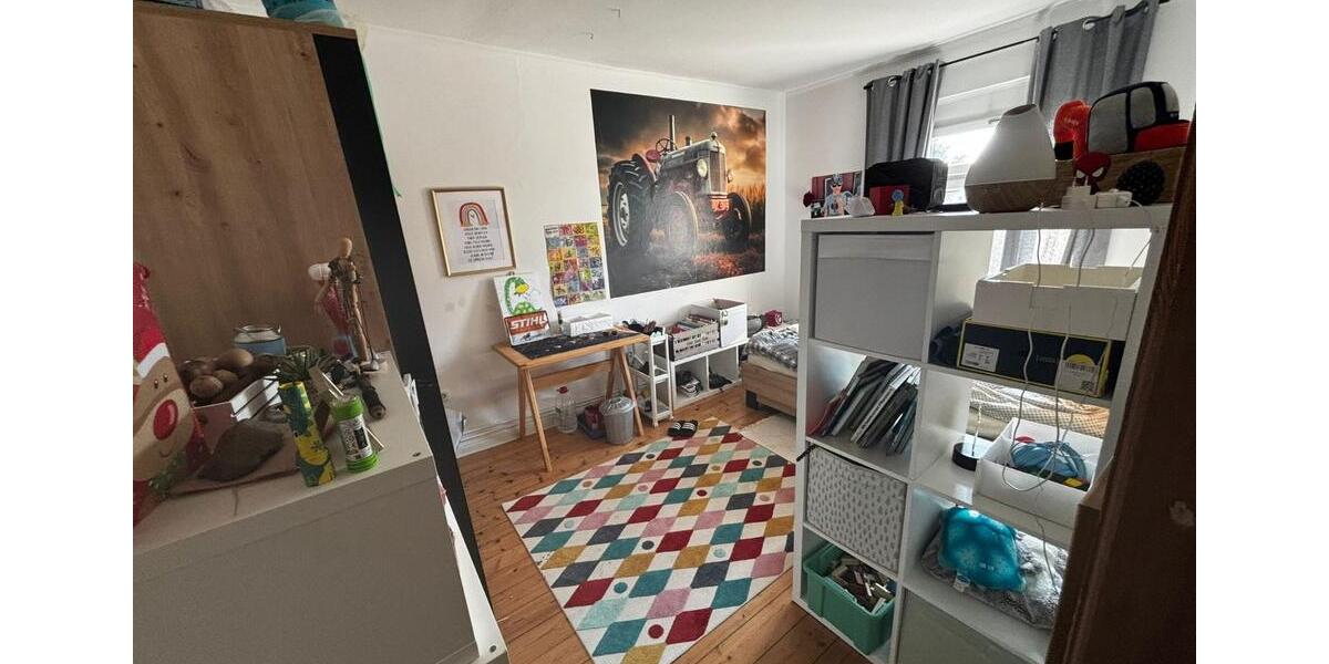 Etagenwohnung Föritztal - 4 Zimmer, 153 m&sup2;, 1.250&euro; | Angebot:25840626