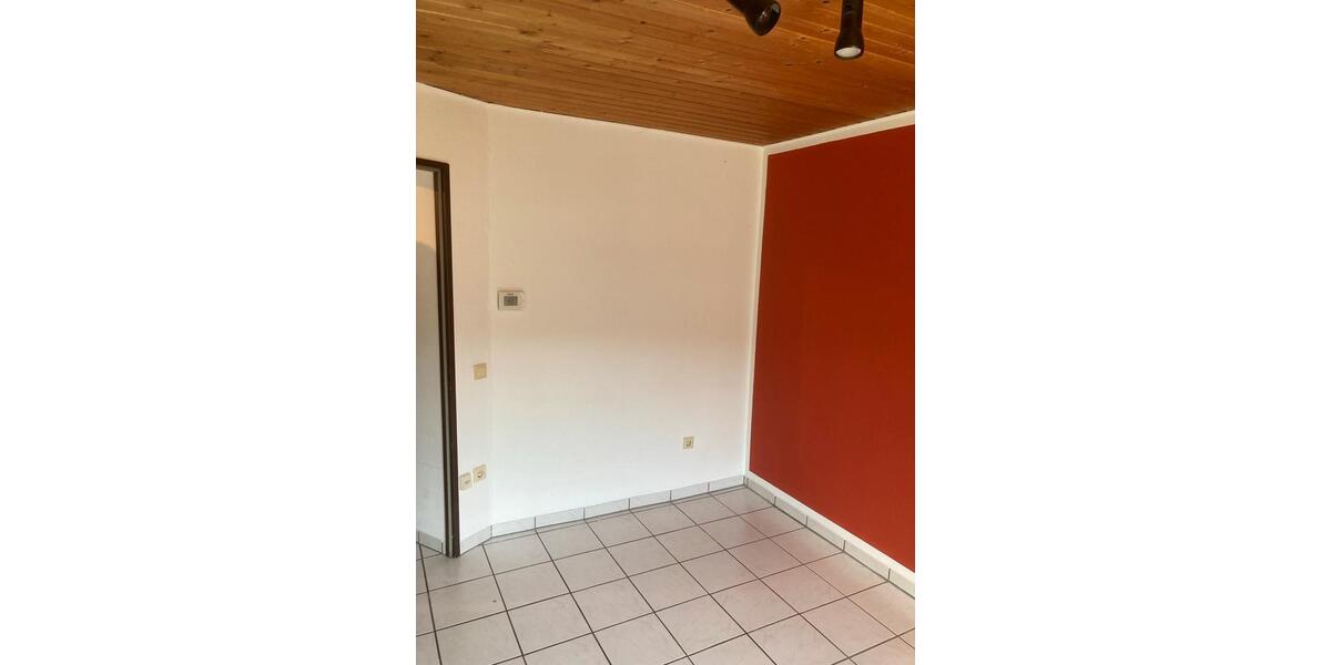 Preiswert und Zentral wohnen in Siegen Mietwohnung inkl. Küche 5 zimmer