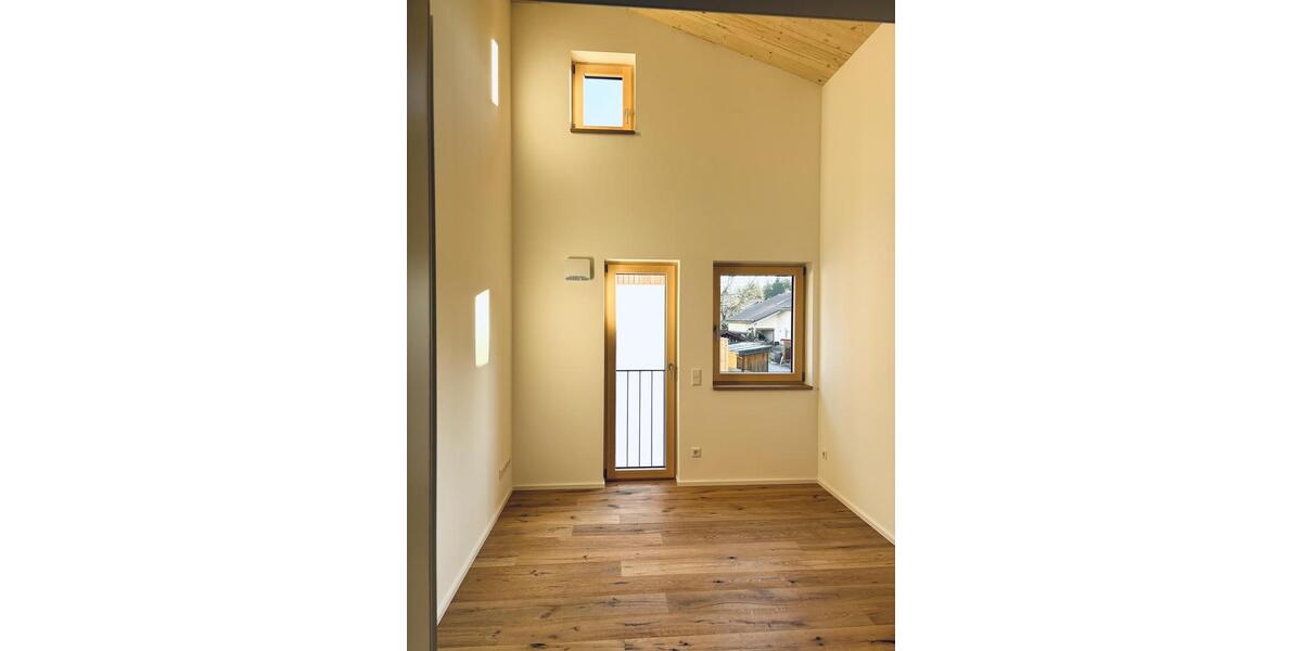 Doppelhaushälfte Raubling - 4 Zimmer, 133 m&sup2;, 2.150&euro; | Angebot:23644892